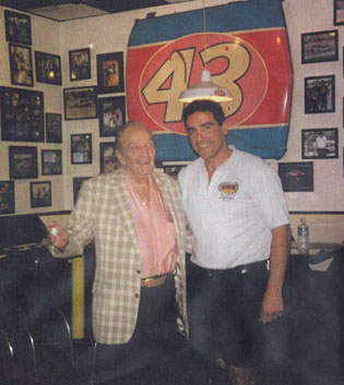 Motorsport celebrity visit at Cruisin Café